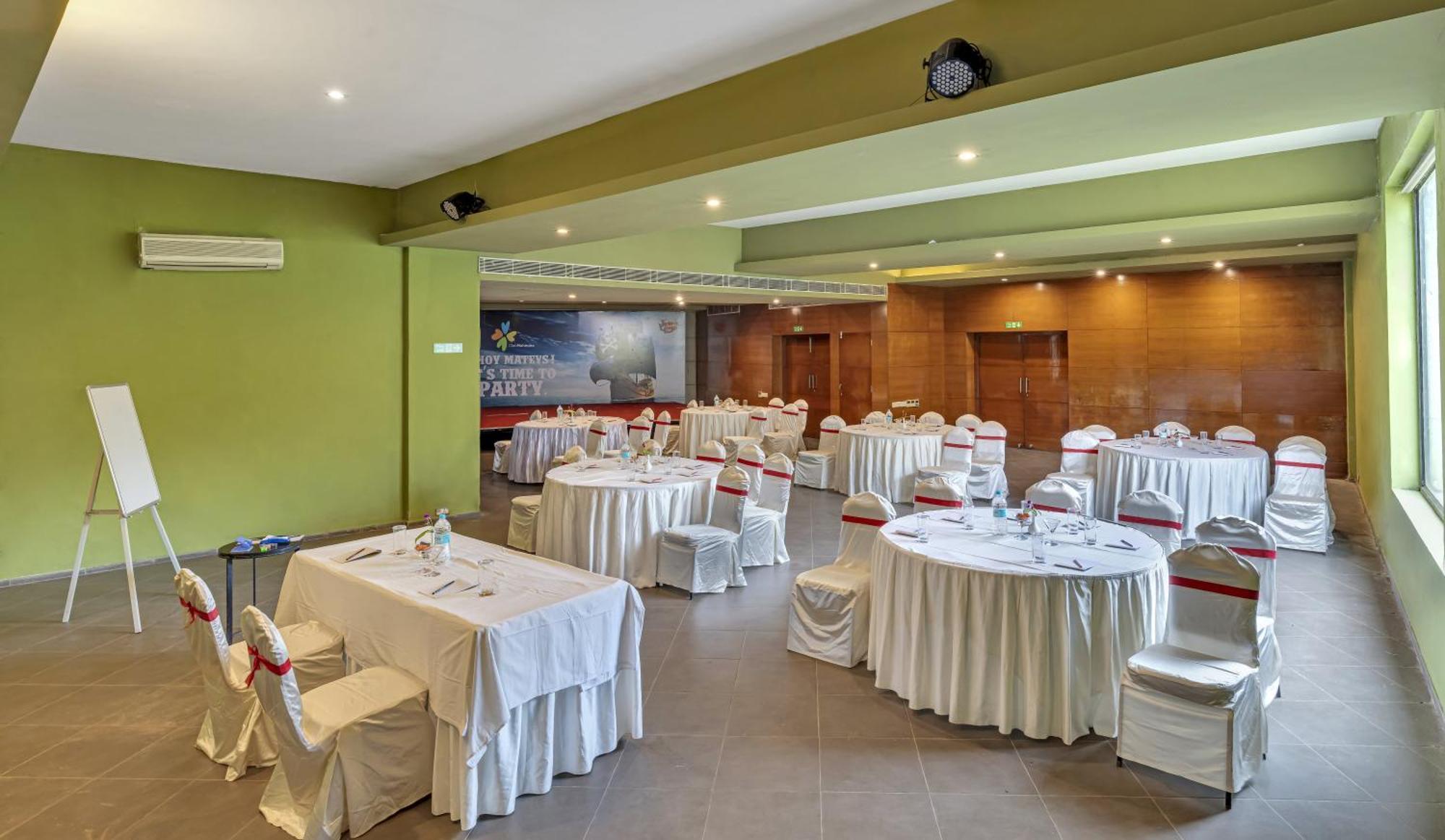 Готель Club Mahindra Corbett Garjia Екстер'єр фото